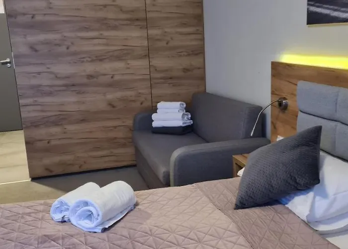 Apartment Czarna Gora 331 3*